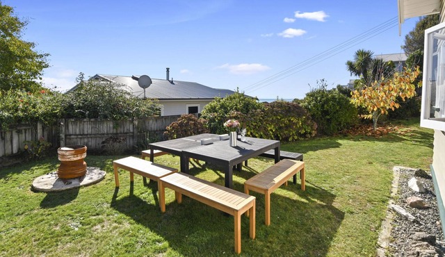 OCEANVIEW VILLA - NELSON HOLIDAY HOME, family friendly in Nelson