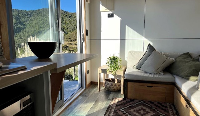 Off-Grid Tiny House Ideal to Reconnect with Nature in New Zealand