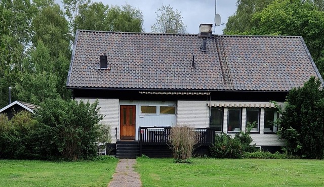 Peaceful and Spacious Scandinavian Gate-away