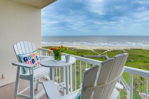 Pool & Beach Access: Oceanfront Galveston Condo