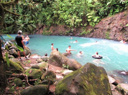 Posada Río Celeste La Amistad