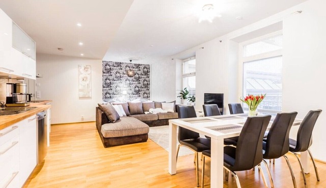 Practical & Spacious apartment + Private sauna