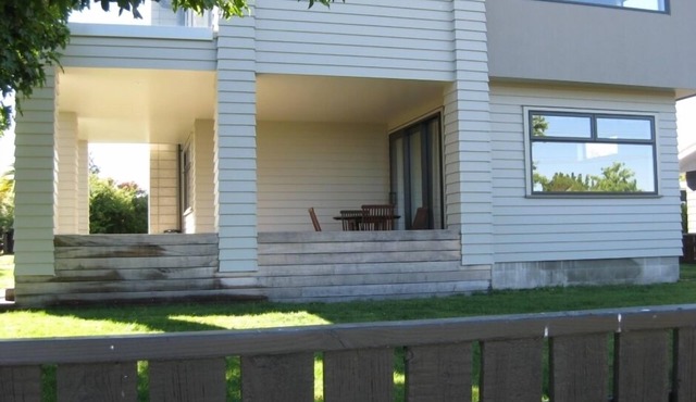 Rainbow Point Apartment