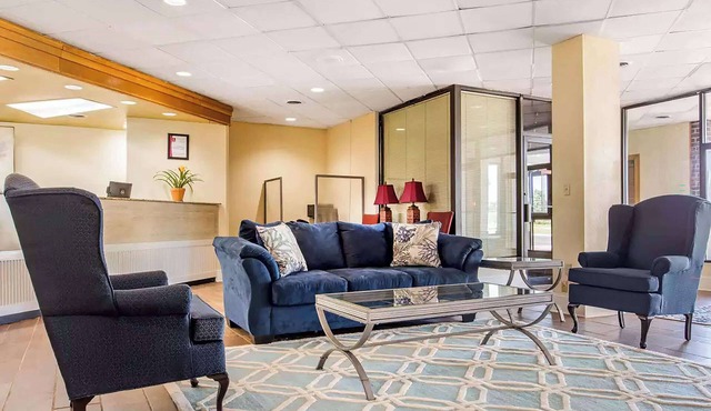 Ramada by Wyndham Santee I-95