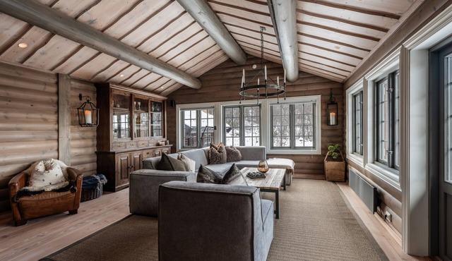 Recently upgraded large beautiful cabin with fantastic views in Geilo