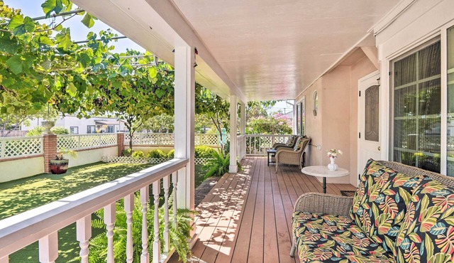 Romantic Pasadena Home w/Covered Porch!