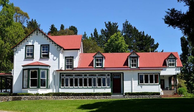 Rustic Accommodation in Central Hawke's Bay in Ashley Clinton, North Island