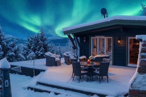 Santa's Aurora Observatory