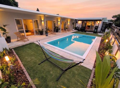Shiraho Breeze Poolside Villa