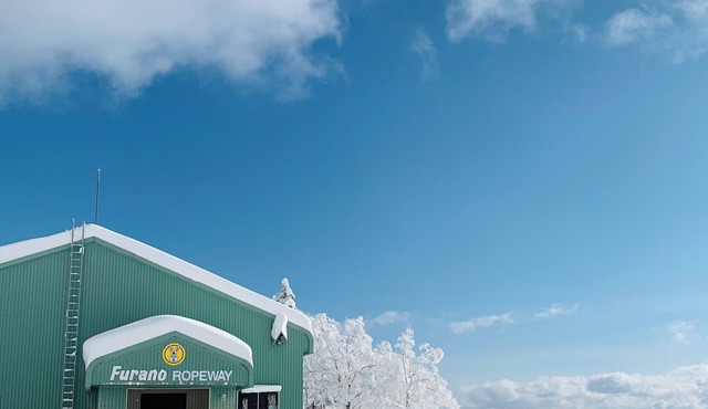 Snowball Hostel