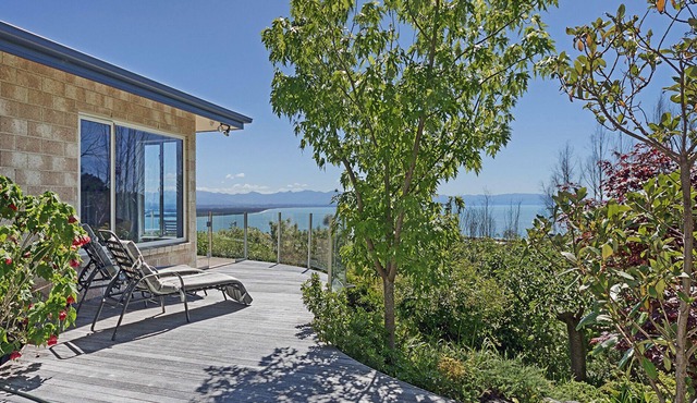 Spacious, Sunny Nelson Holiday Home with Sea Views!