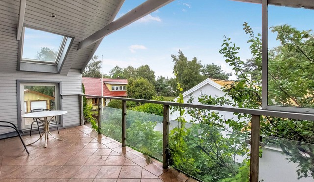 Spend beautiful vacation days in this vacation apartment near the beach.