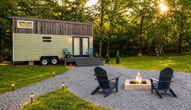 Spring-Fed Creekside Tiny – Private Nature Escape Near KY Lake