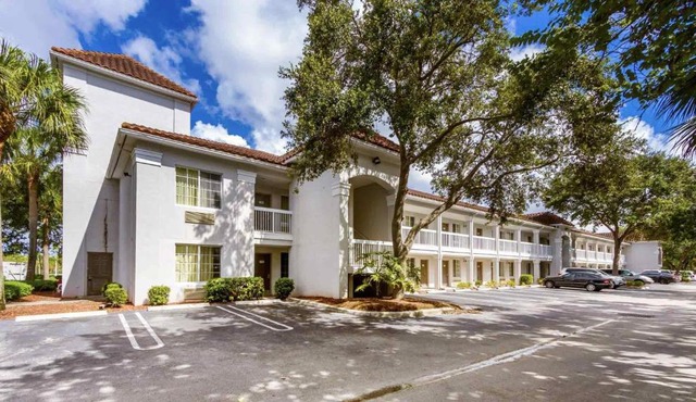 Studio 6 Extended Stay - Coral Springs, FL- Fort Lauderdale