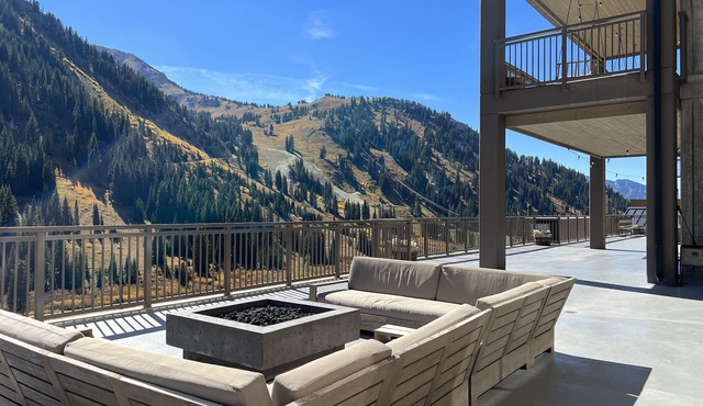 The Snowpine Lodge