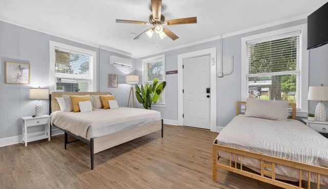 Tiny Haven Unwind in Pensacola