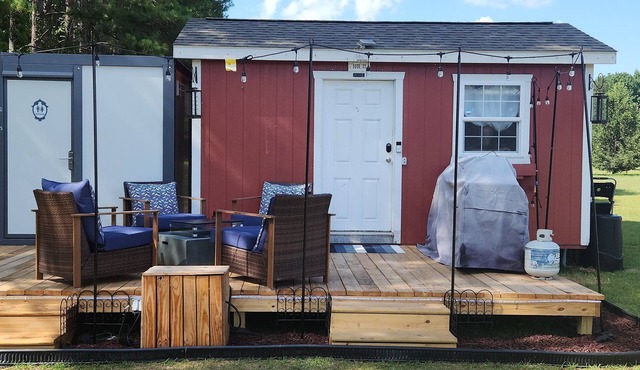 Tranquility Cottage Getaways W/Heated Pool and Fishing