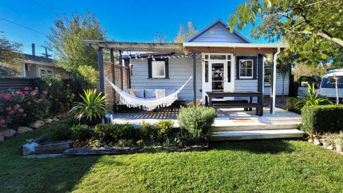 Urban Cottage