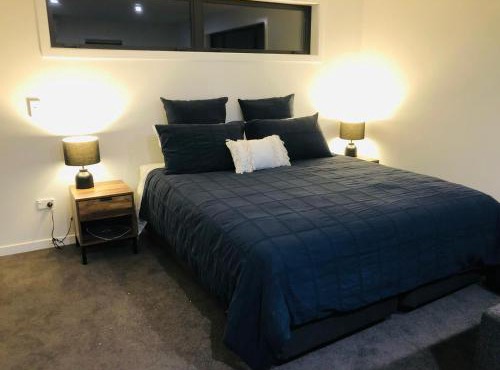 Warm & Cosy Studio with Spectacular Mountain Views