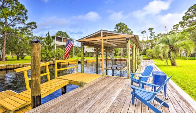 Waterfront Home: Spectacular On-Site Fishing!