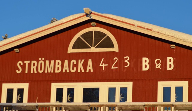 Wonderful vacation apartment on the lake with sauna and motorboat! Pets welcome!