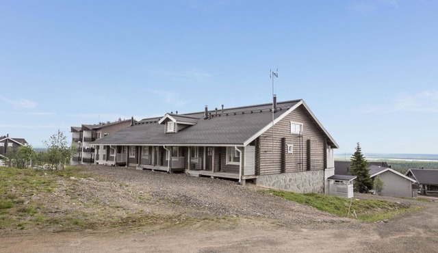 Ylläksen rinnemäki c by Interhome