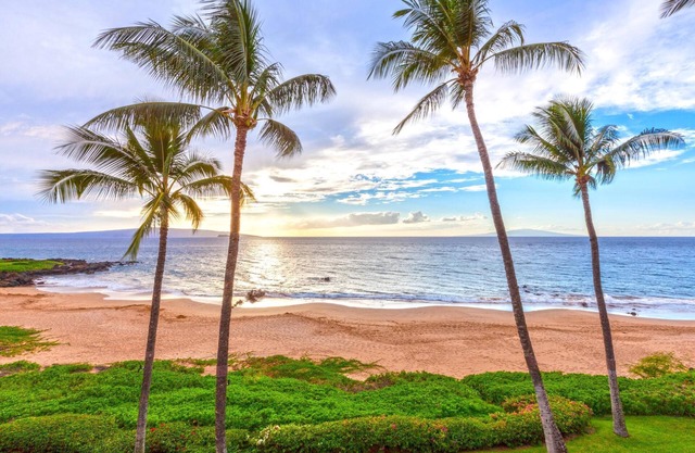 Makena Surf 