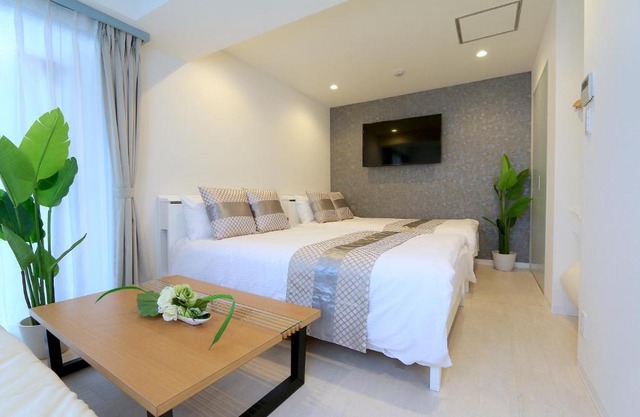 NM31 Liz Osaka Castle