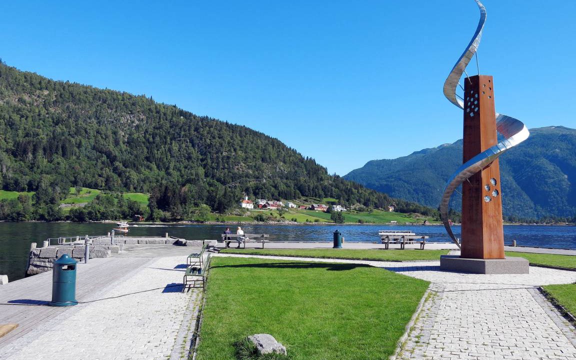 Photo of Others in Balestrand