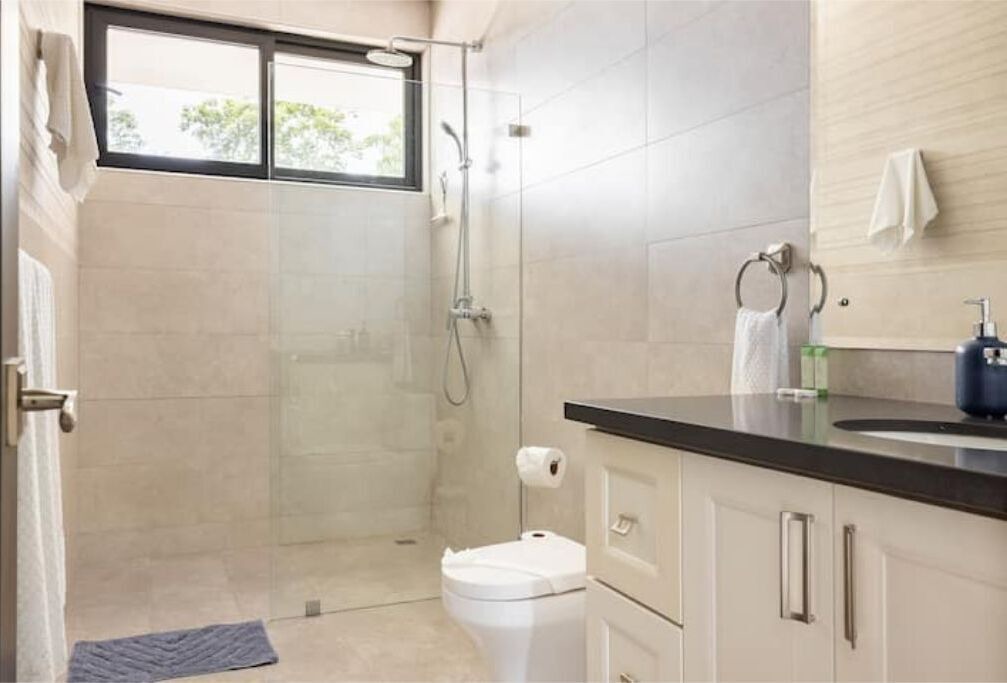 Photo of Bathroom in Playa Flamingo