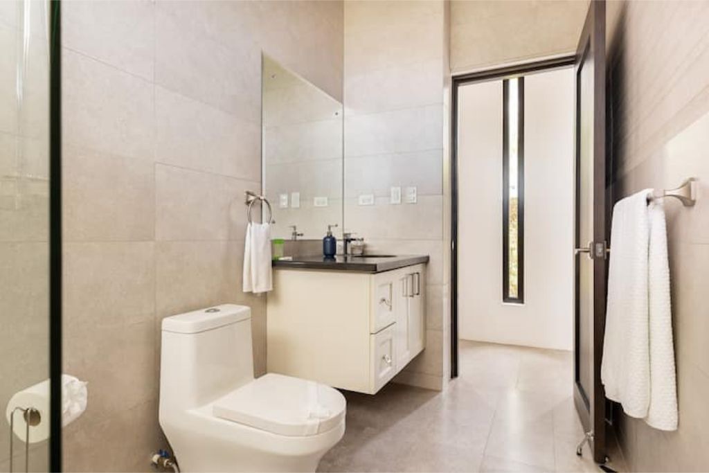 Photo of Bathroom in Playa Flamingo