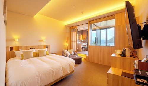 Superior Double Room with Cypress Onsen View Bath - Non-Smoking